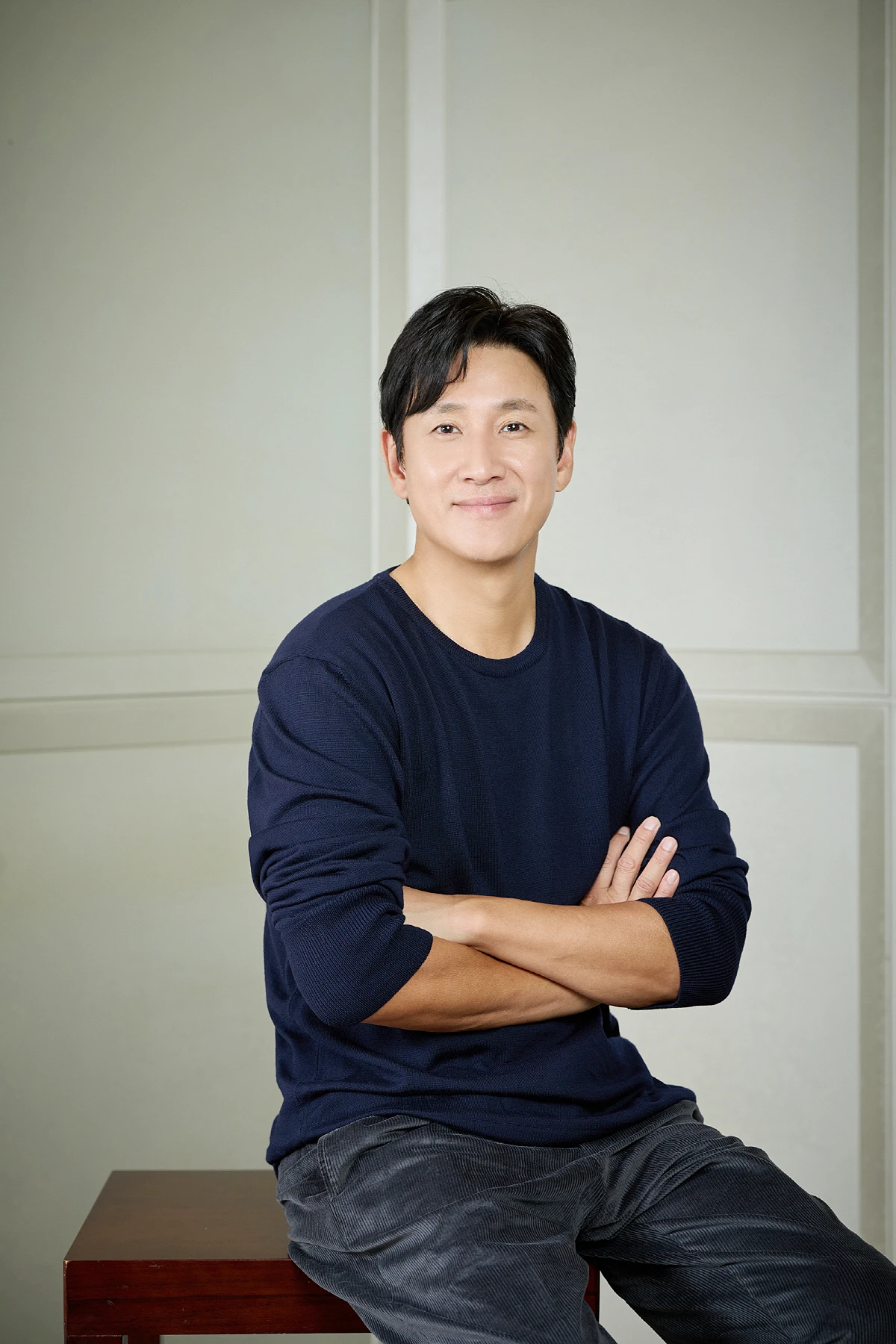 이선균 나이 프로필 커리어 차기작 최근 논란 이후 부인 전혜진 근황 7 이선균 나이 프로필