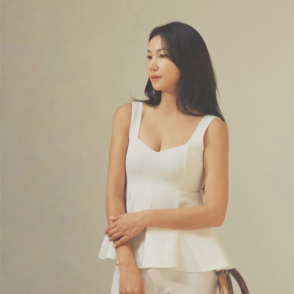 김옥빈 결혼, 곁에 있으면 웃게 된다는 다정한 남편 정체 및 나이 프로필 총정리 8 김옥빈 결혼 06