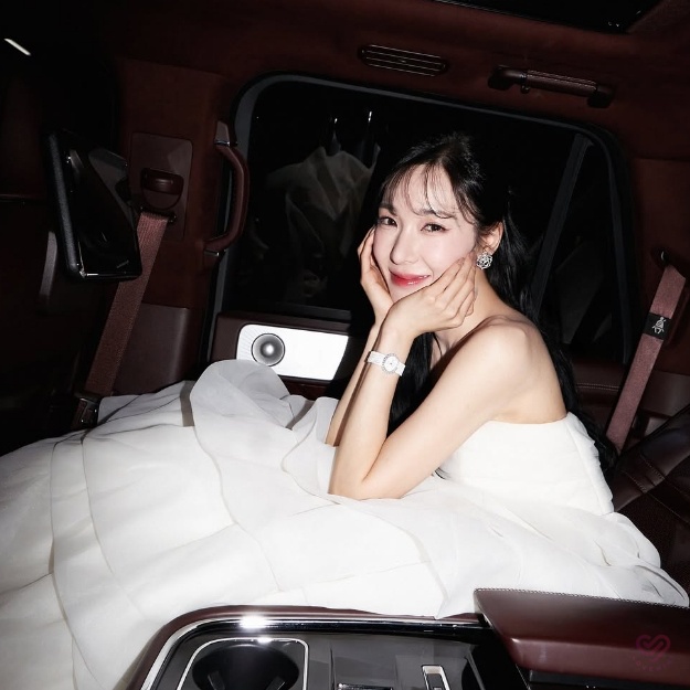 변요한 티파니 영 혼인신고 완료! 진짜 부부 된 삼식이 삼촌 커플의 스몰웨딩 계획 9 티파니 웨딩드레스 사진