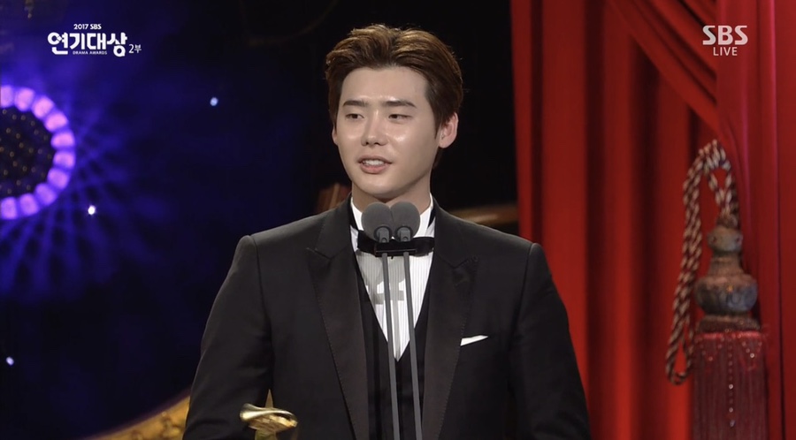 아이유 이종석 결별 공식 인정, 3년 6개월여의 예쁜 만남 마침표와 소속사 입장 정리 19 lib 1783679682828 006 2